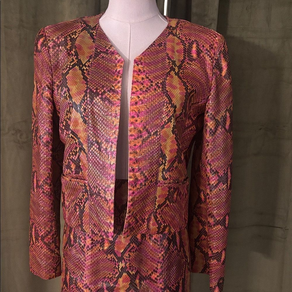 CHANEL Multicolor 100% python skin set jacket + skirt), US6 - Picture 3 of 14